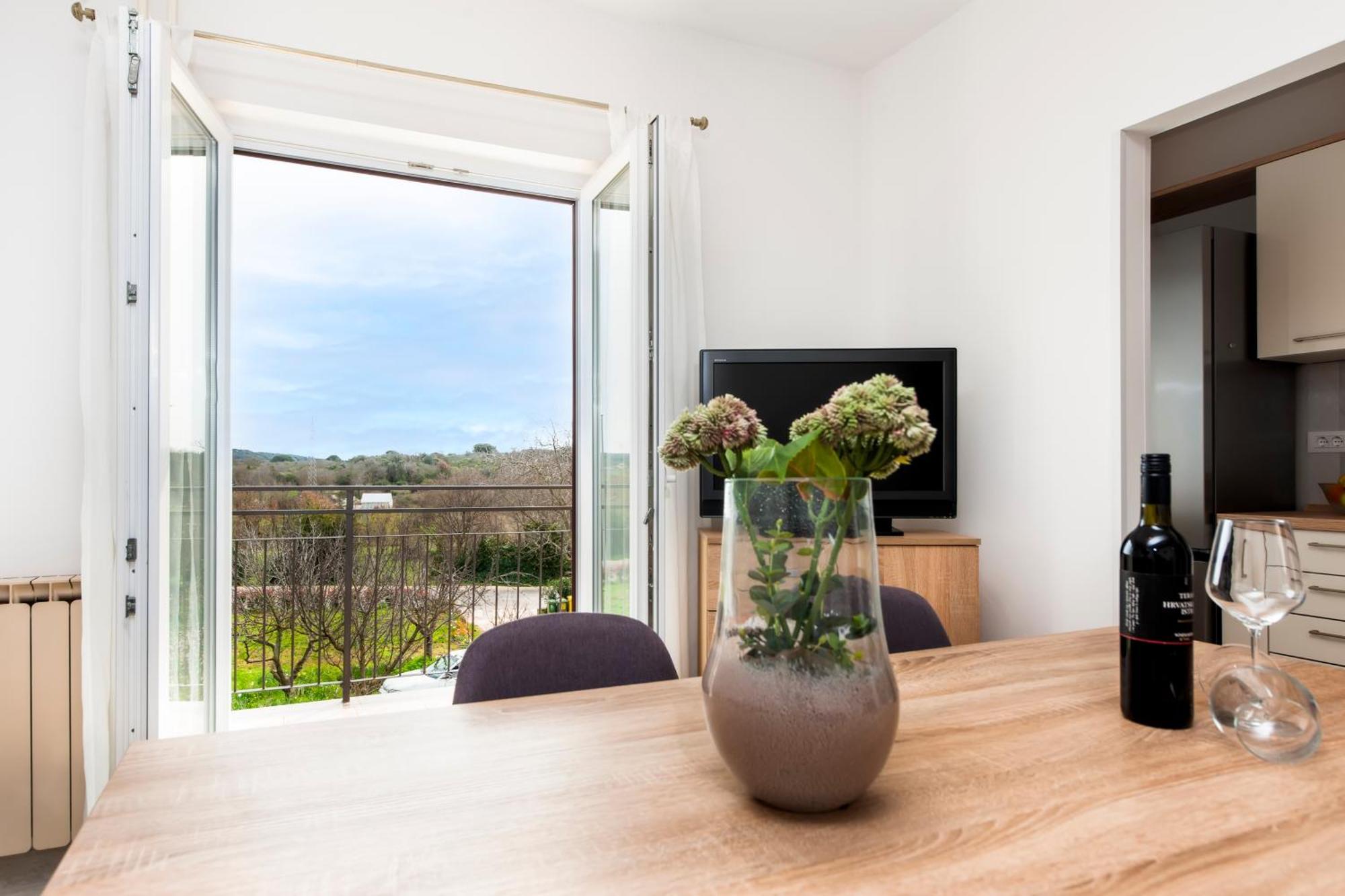 Apartment Ivo Ровінь Екстер'єр фото