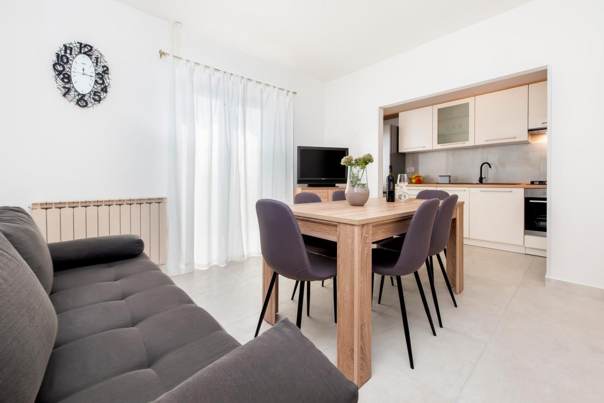 Apartment Ivo Ровінь Екстер'єр фото