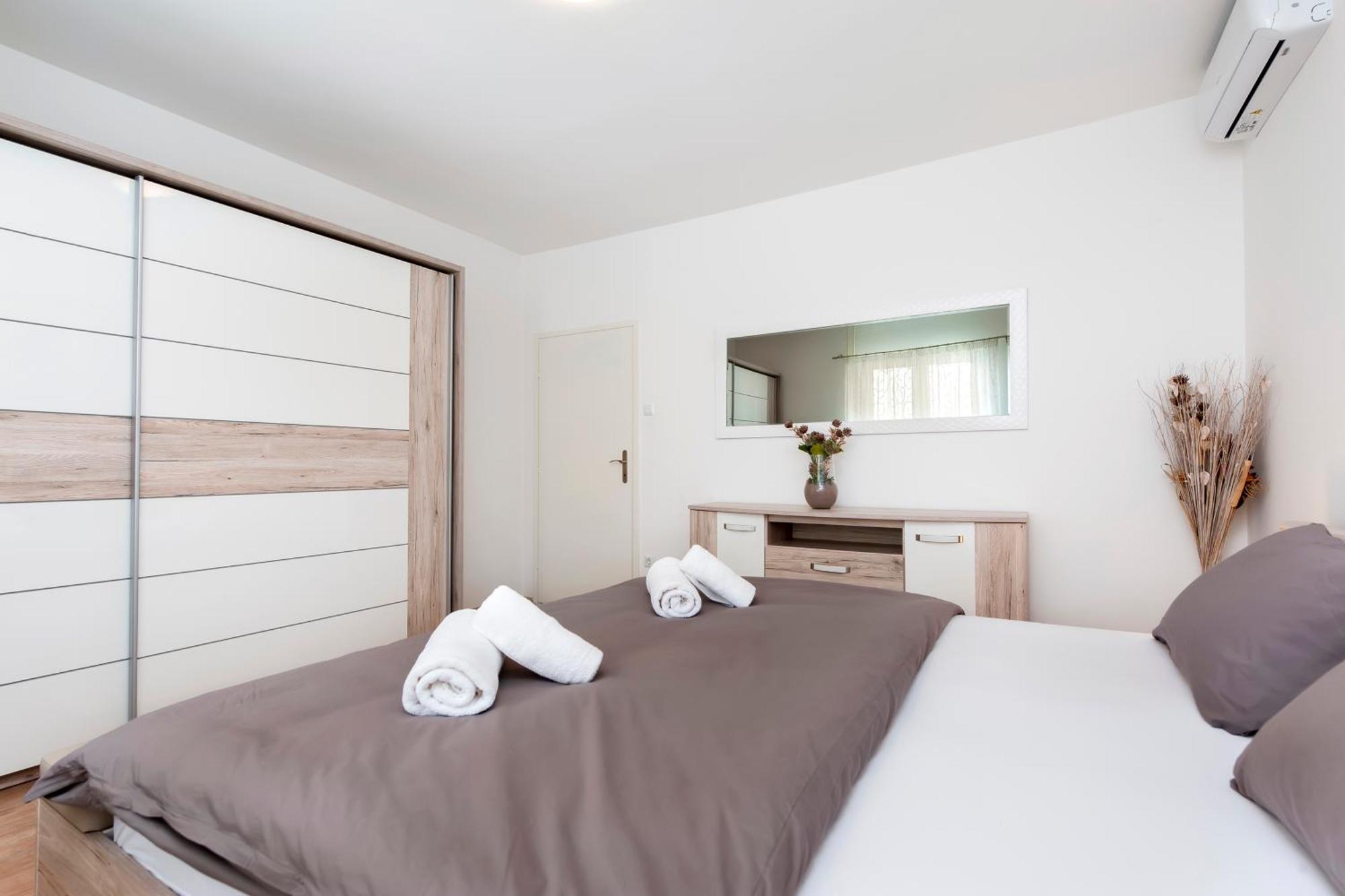 Apartment Ivo Ровінь Екстер'єр фото
